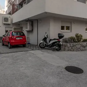 Elli Albergue
