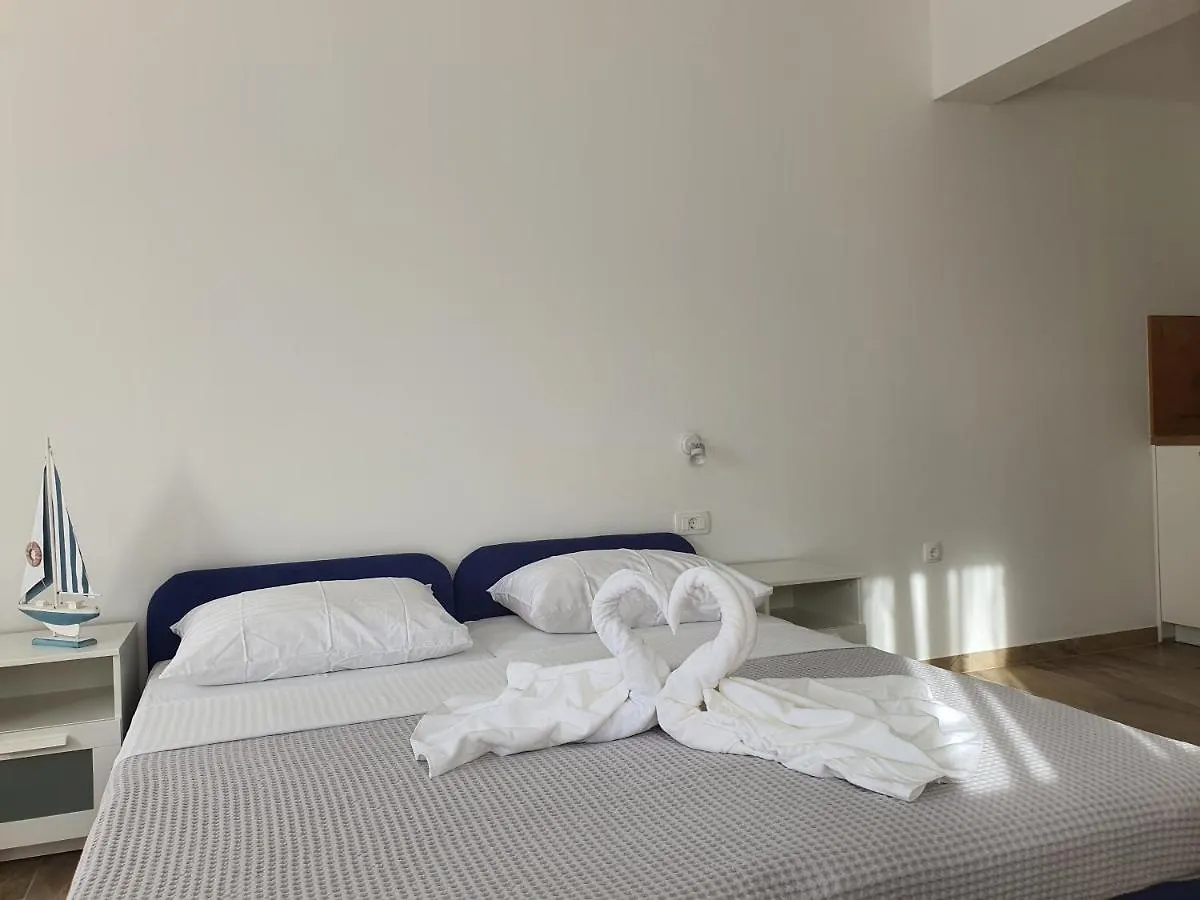 Studio Kila Apartment Split